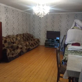 In Baku 120.0 m² house with 3.0 rooms is for sale - Image 2