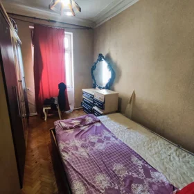 In Baku 100.0 m² apartment is for sale - Image 3