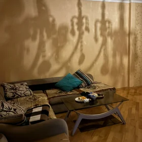In Baku 90.0 m² apartment is for sale - Image 3
