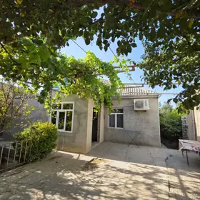 In Baku 120.0 m² house with 4.0 rooms is for sale - Image 2