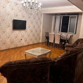 In Baku 100.0 m² apartment is for rent - Image 4
