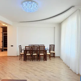 In Baku 135.0 m² apartment is for rent - Изображение 2