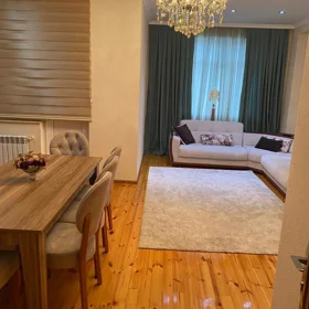In Baku 110.0 m² apartment is for rent - Image 2