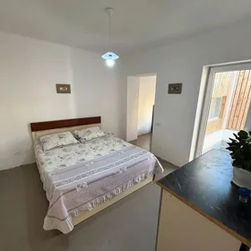 In Baku 65.0 m² house with 3.0 rooms is for rent - Image 5