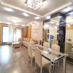 In Baku 100.0 m² apartment is for rent - Image 3