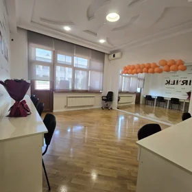 In Baku 240.0 m² commercial is for rent - Изображение 4