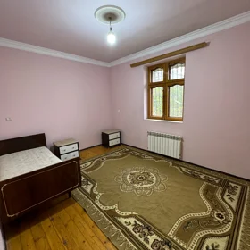 In Baku 204.0 m² house with 6.0 rooms is for sale - Image 4