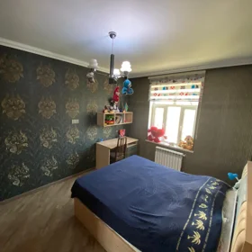 In Baku 176.0 m² house with 4.0 rooms is for sale - Image 3