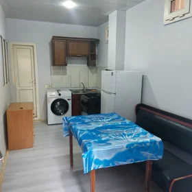 In Baku 50.0 m² house with 2.0 rooms is for rent - Image 3