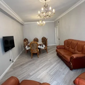 In Baku 100.0 m² apartment is for rent - Image 2