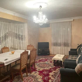 In Baku 70.0 m² apartment is for sale - Image 3