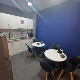 In Baku 250.0 m² office is for rent - Image 5