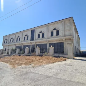 In Baku 1200.0 m² commercial is for rent