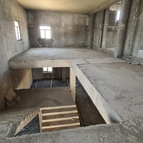 In Baku 1200.0 m² commercial is for rent - Image 3