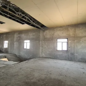 In Baku 1200.0 m² commercial is for rent - Image 4