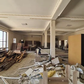 In Baku 1200.0 m² commercial is for rent - Image 5