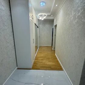 In Baku 130.0 m² apartment is for rent - Image 2