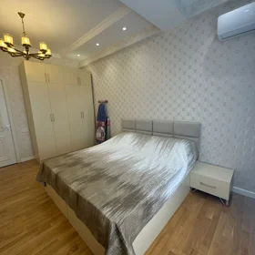 In Baku 130.0 m² apartment is for rent - Image 5