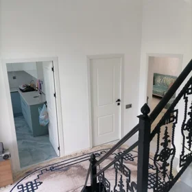 In Baku 180.0 m² house with 4.0 rooms is for rent - Image 3