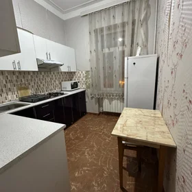 In Baku 75.0 m² apartment is for rent - Image 5