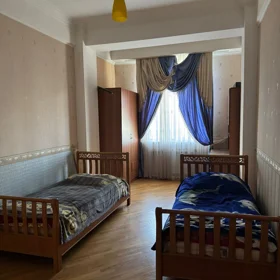 In Baku 148.0 m² apartment is for sale - Image 4