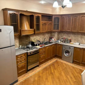In Baku 130.0 m² apartment is for rent - Image 4