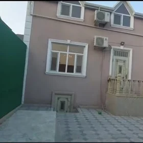 In Baku 155.0 m² house with 4.0 rooms is for sale - Image 3