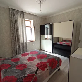 In Baku 250.0 m² house with 3.0 rooms is for sale - Image 5