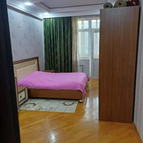 In Baku 135.0 m² apartment is for sale - Image 3
