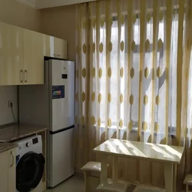 In Baku 70.0 m² apartment is for rent - Image 5