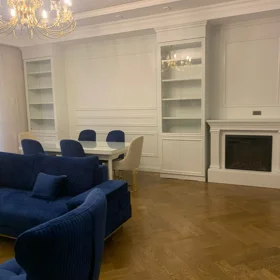 In Baku 171.0 m² apartment is for rent - Image 3