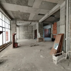 In Baku 325.0 m² commercial is for rent - Image 2