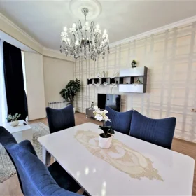 In Baku 98.0 m² apartment is for rent - Image 3