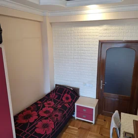 In Baku 170.0 m² apartment is for sale - Image 2