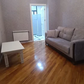 In Baku 70.0 m² apartment is for rent - Image 2