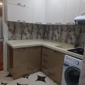 In Baku 70.0 m² apartment is for rent - Image 3