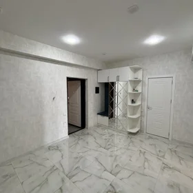 In Baku 70.0 m² apartment is for sale - Image 2