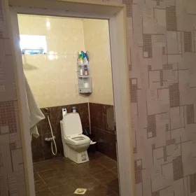 In Baku 100.0 m² house with 5.0 rooms is for sale - Image 4