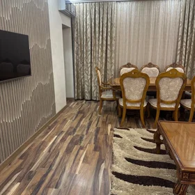 In Baku 70.0 m² apartment is for rent - Image 2