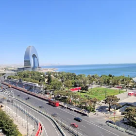 In Baku 200.0 m² apartment is for rent - Image 4