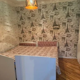 In Baku 90.0 m² apartment is for rent - Image 2