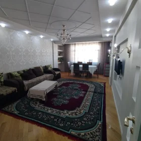 In Baku 90.0 m² apartment is for rent - Image 2