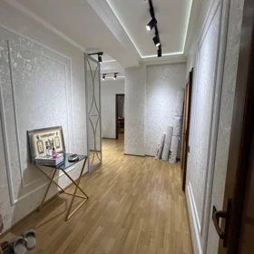In Baku 70.0 m² apartment is for sale - Image 4