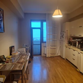In Baku 110.0 m² apartment is for rent - Image 3