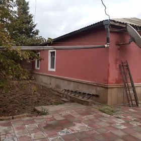 In Sumgayit 120.0 m² house with 4.0 rooms is for sale