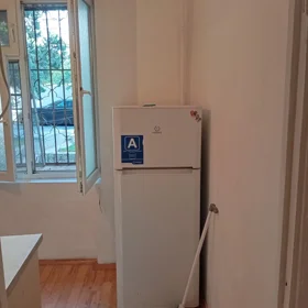 In Baku 80.0 m² apartment is for rent - Image 2