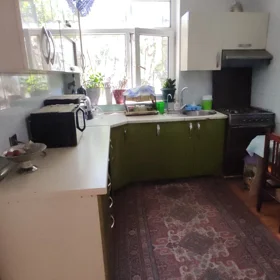 In Baku 250.0 m² house with 6.0 rooms is for sale - Image 4
