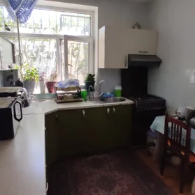 In Baku 250.0 m² house with 6.0 rooms is for sale - Image 5