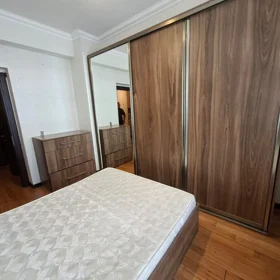 In Baku 60.0 m² apartment is for rent - Image 5