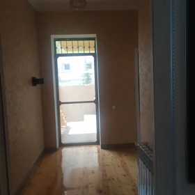 In Baku 75.0 m² house with 3.0 rooms is for sale - Image 4